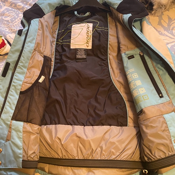 Orage Ski Jacket - Picture 3 of 4